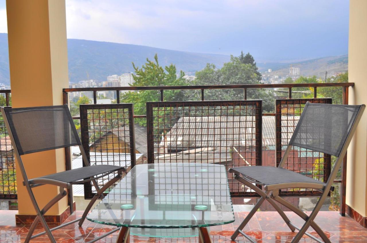 Hotel Dany Тбилиси Экстерьер фото