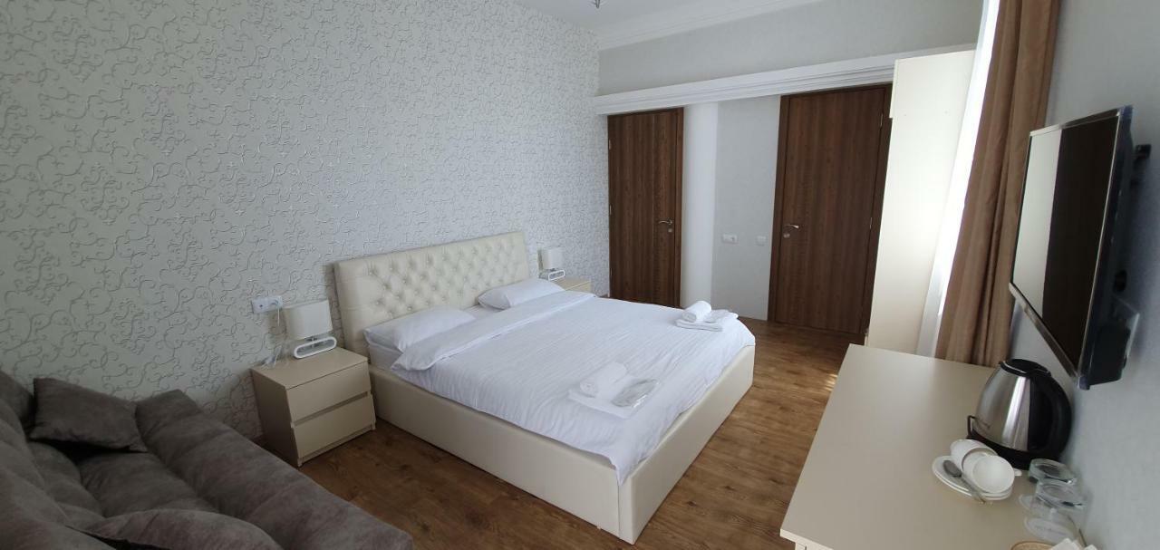 Hotel Dany Тбилиси Экстерьер фото
