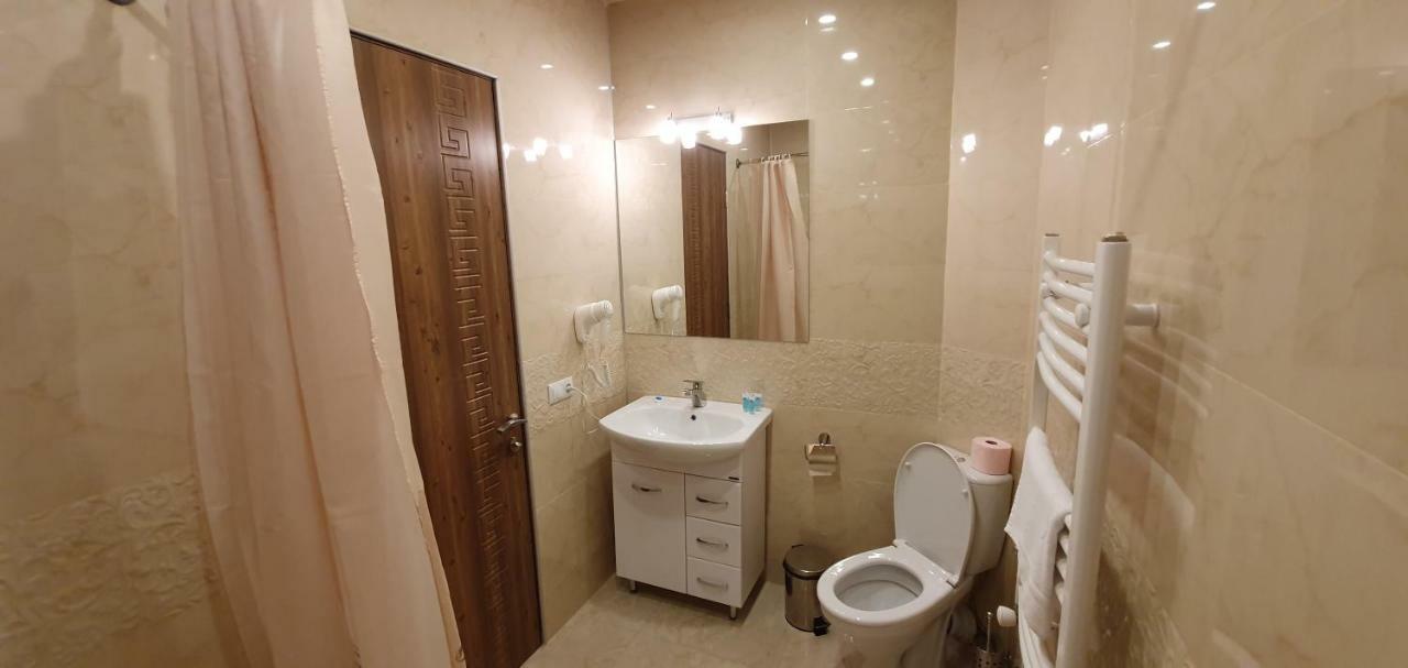 Hotel Dany Тбилиси Экстерьер фото